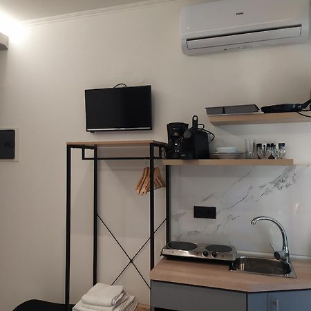 Studios Periklis 리메나스 외부 사진